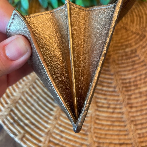 Gucci Wallet Authentic Metallic Gold Long Wallet - Picture 9 of 15